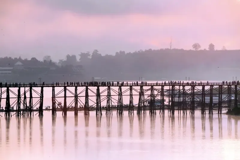 เที่ยวชมปารีส สะพาน Pont Neuf