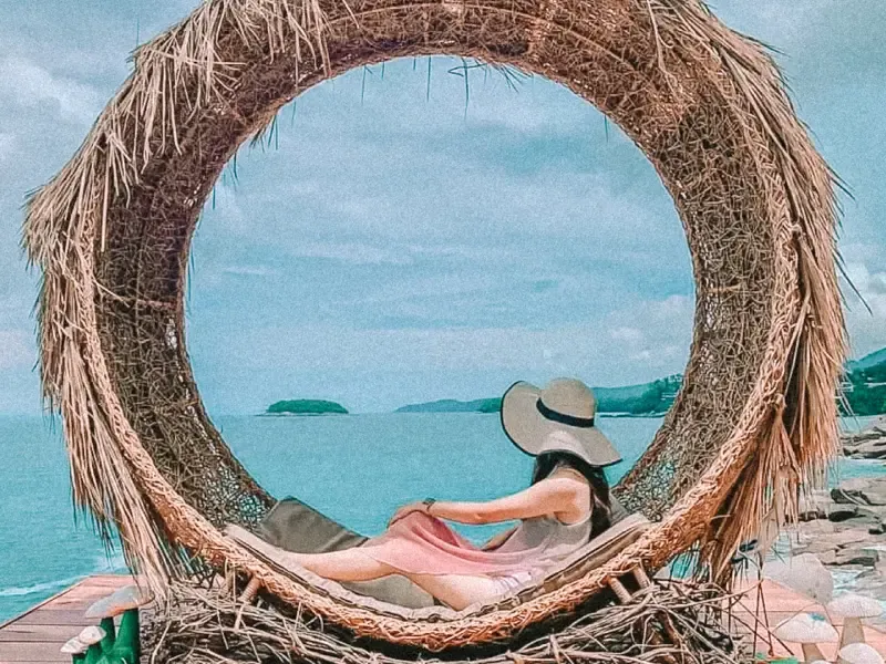 ที่เที่ยวภูเก็ต Rock Beach Swing ที่เที่ยวภูเก็ต Rock Beach Swing