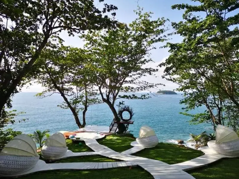 ที่เที่ยวภูเก็ต Rock Beach Swing ที่เที่ยวภูเก็ต Rock Beach Swing