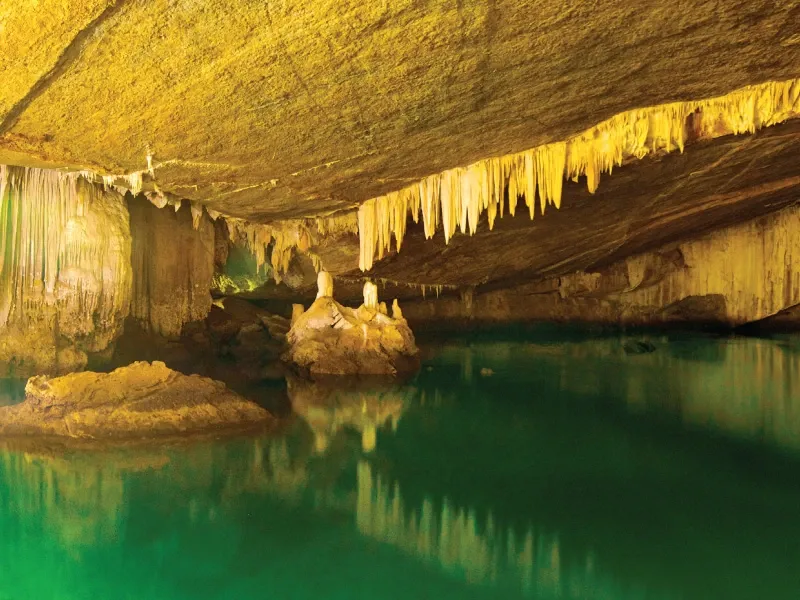 ถ้ำจระเข้ คลองพันเตมะละกา ที่เที่ยวสตูล