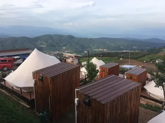 เที่ยวกับแฟน ม่อนแจ่ม