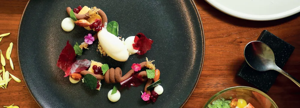 UPSTAIRS AT MIKKELLER BANGKOK UPSTAIRS AT MIKKELLER BANGKOK