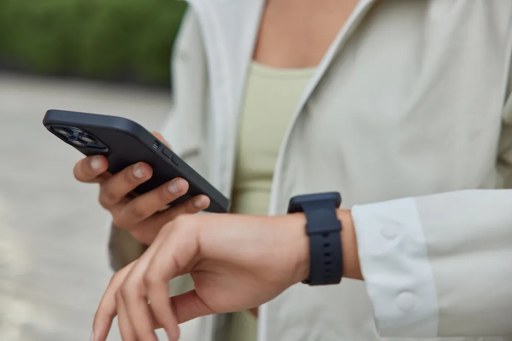 Smart Ring vs Smartwatch เลือกอะไรให้ตรงกับการใช้งาน Smart Ring vs Smartwatch เลือกอะไรให้ตรงกับการใช้งาน