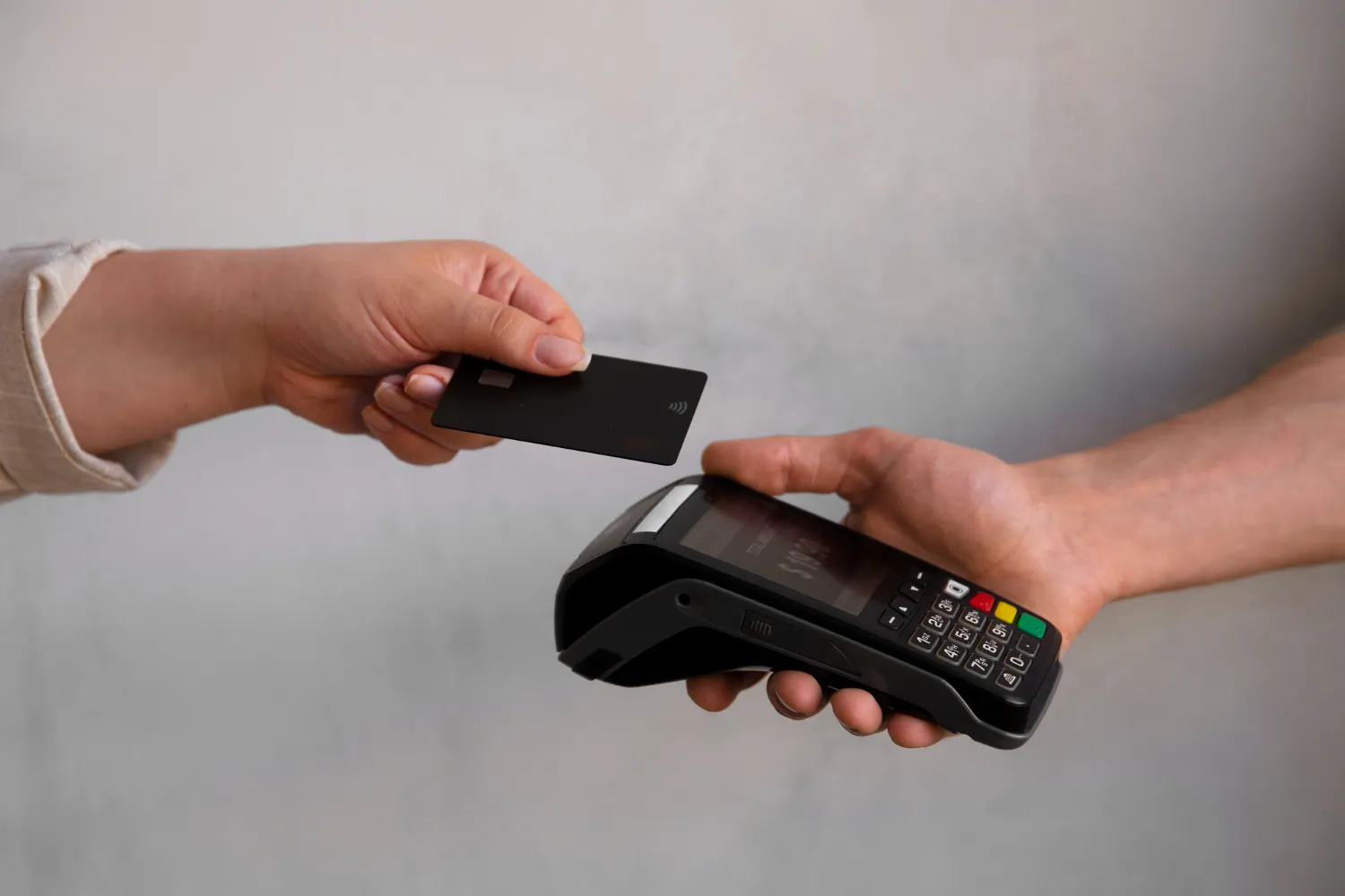 เครื่องรูดบัตร EDC คืออะไร? ยังจำเป็นไหม? สำหรับร้านค้าที่มีหน้าร้าน